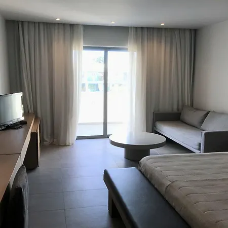 The Ixian Grand & - Adults Only Hotel