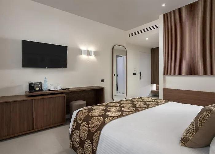 The Ixian Grand & - Adults Only 5*