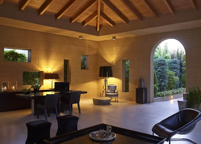 מלון The Ixian Grand & - Adults Only